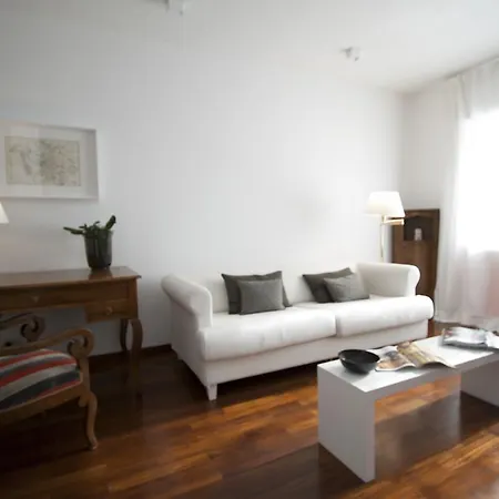 Appartamento Interno 3 *